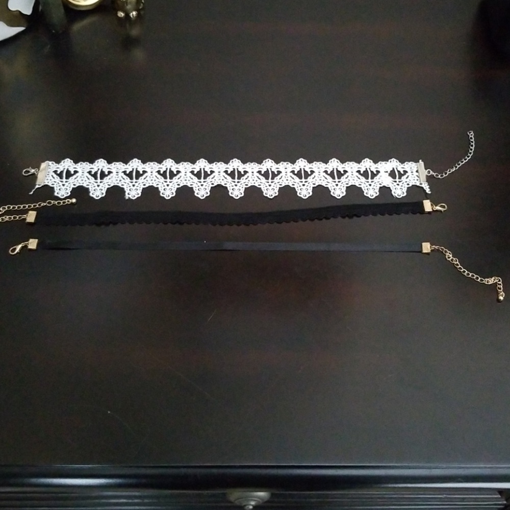 Chocker bundle